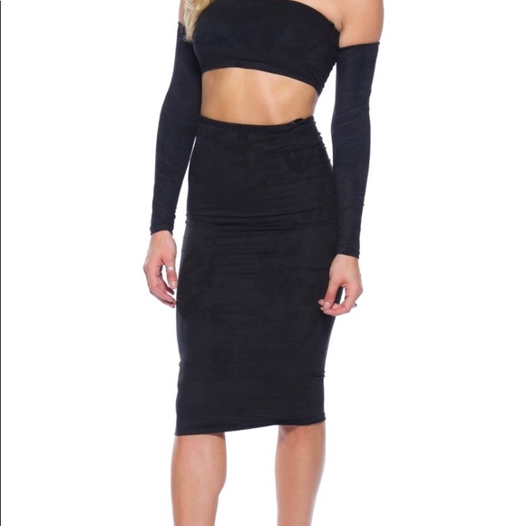 Price Drop! Faux suede Stunner!! - Picture 8 of 8